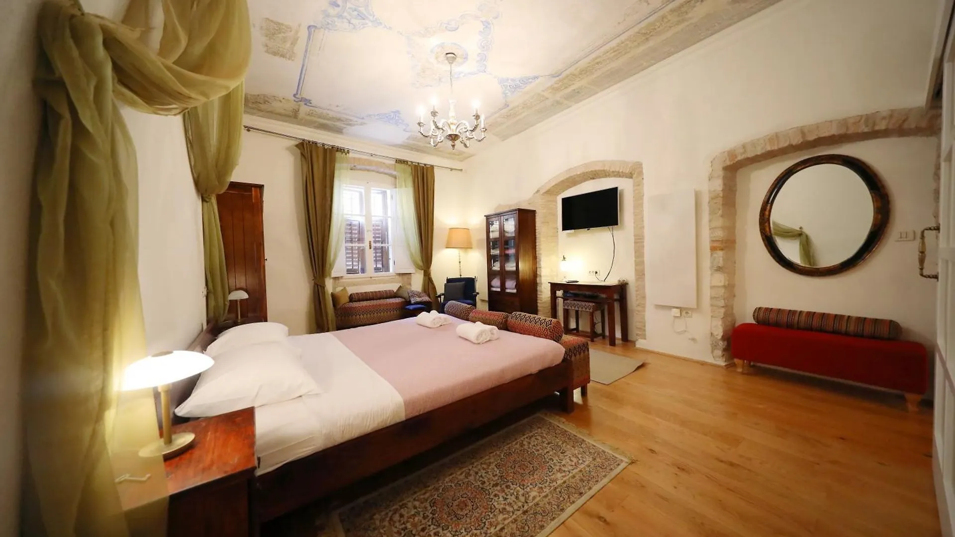 Apartment Petrizio Palace Zadar