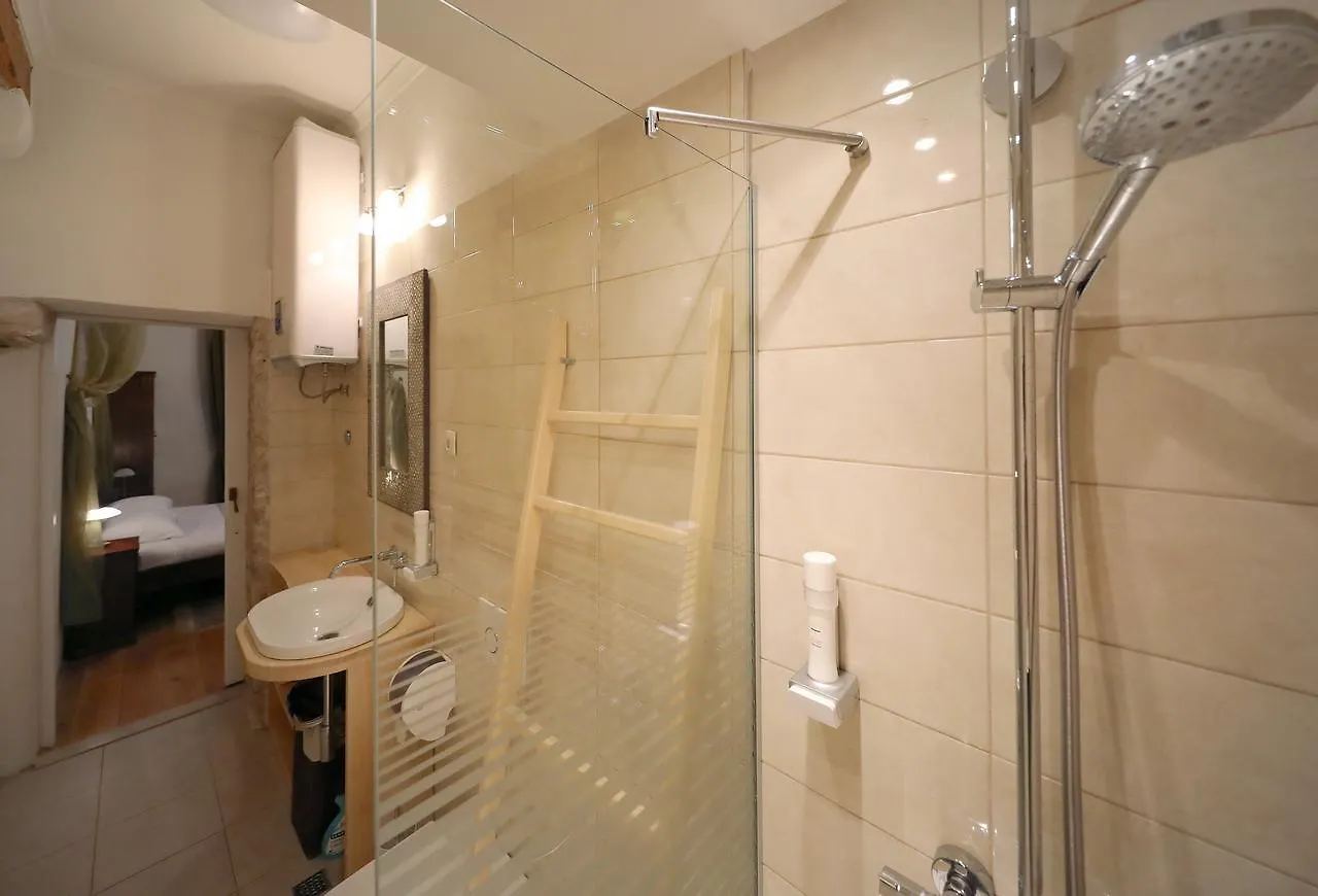 Apartment Petrizio Palace Zadar